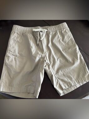 Vuori Men’s Ripstop Shorts V370 Khaki Tan Drawstring Hiking Athletic NWOT Med